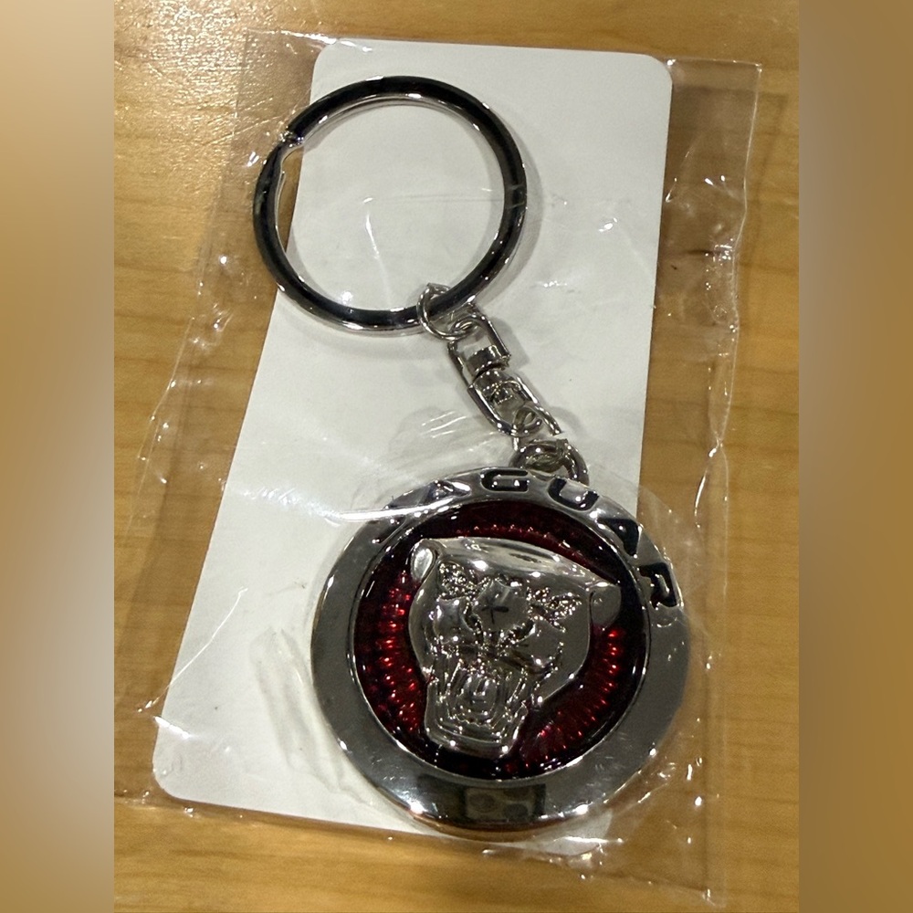 Brand New Sealed Jaguar Growler Keychain.